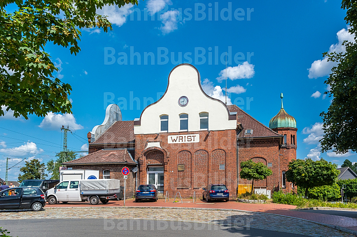 Bahnhofsgebäude in Wrist in Schleswig-Holstein